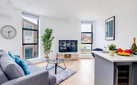 Birmingham City Centre - 2 Bedrooms -Top Rated - Intercom - Netflix - Wifi